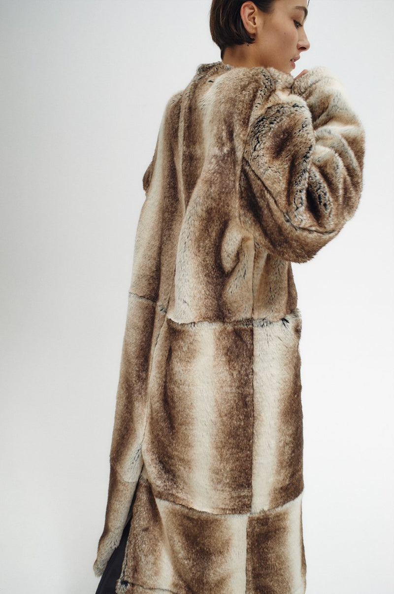 ECO FUR LONG COAT - HALFBOY - COAT